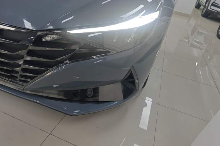 Used Hyundai Elantra 2021 1.5L CVT GLX Elite Edition Left Front Headlight