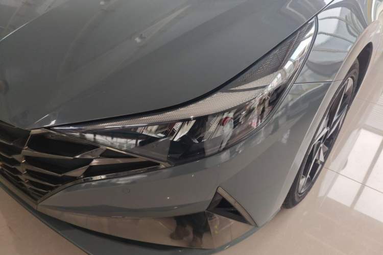 Used Hyundai Elantra 2021 1.5L CVT LUX Prestige Edition Left Front Headlight