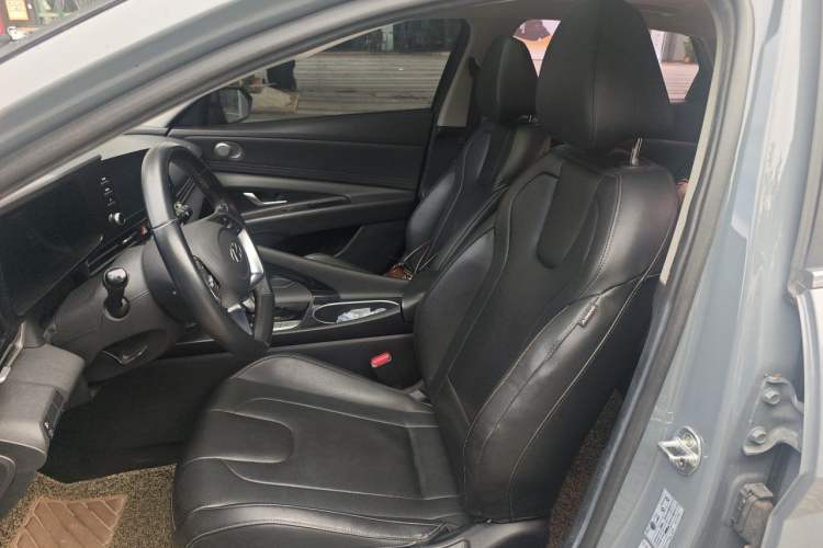 Used Hyundai Elantra 2021 1.5L CVT GLX Elite Edition Left Front Seat