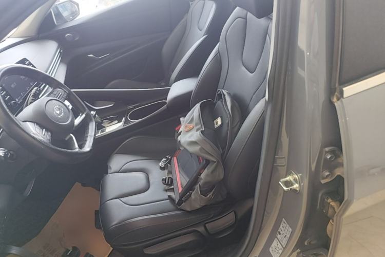 Used Hyundai Elantra 2021 1.5L CVT GLX Elite Edition Left Front Seat