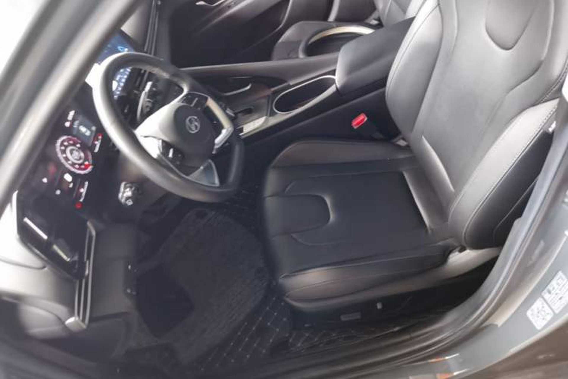 Used Hyundai Elantra 2021 1.5L CVT LUX Prestige Edition Left Front Seat