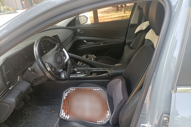 Used Hyundai Elantra 2021 1.5L CVT GLX Elite Edition Left Front Seat