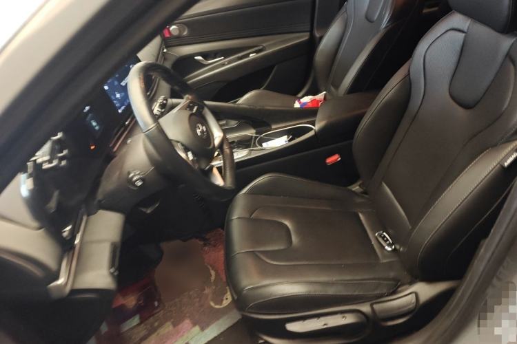 Used Hyundai Elantra 2021 1.5L CVT GLX Elite Edition Left Front Seat