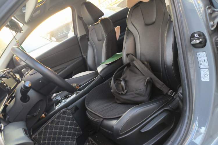 Used Hyundai Elantra 2021 1.5L CVT GLX Elite Edition Left Front Seat