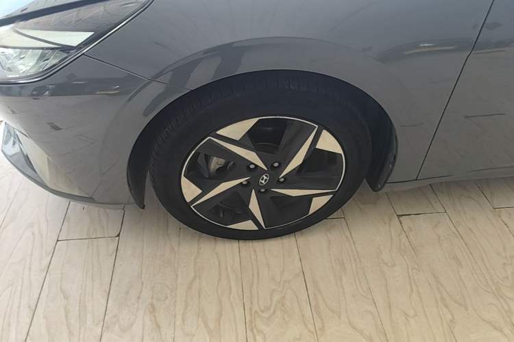 Used Hyundai Elantra 2021 1.5L CVT GLX Elite Edition Left Front Wheel Hub