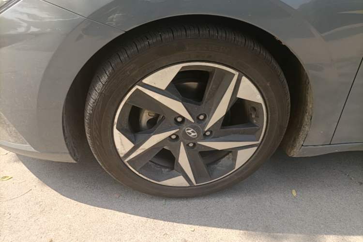 Used Hyundai Elantra 2021 1.5L CVT GLX Elite Edition Left Front Wheel Hub