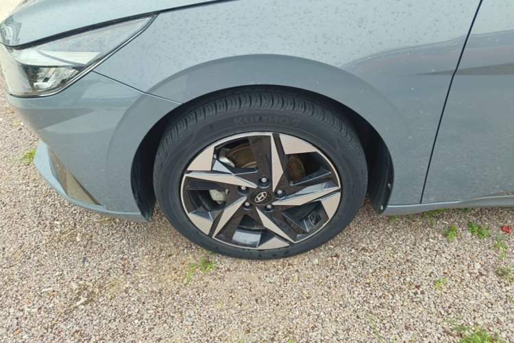 Used Hyundai Elantra 2021 1.5L CVT GLX Elite Edition Left Front Wheel Hub