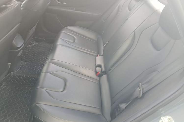 Used Hyundai Elantra 2021 1.5L CVT LUX Prestige Edition Left Rear Seat