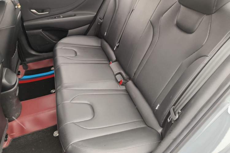 Used Hyundai Elantra 2021 1.5L CVT GLX Elite Edition Left Rear Seat