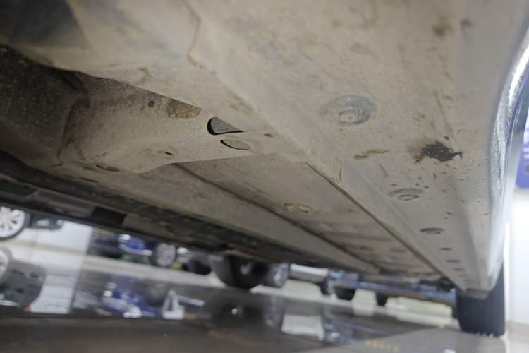 Used Hyundai Elantra 2021 1.5L CVT GLX Elite Edition Left Side Sill