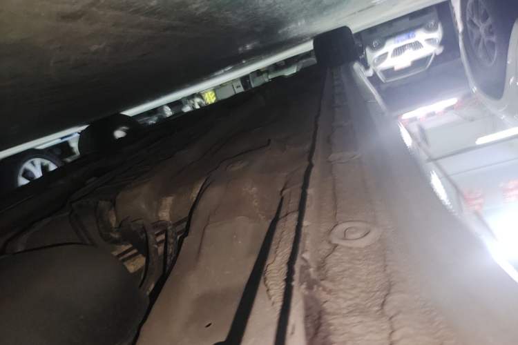 Used Hyundai Elantra 2021 1.5L CVT LUX Prestige Edition Left Side Sill