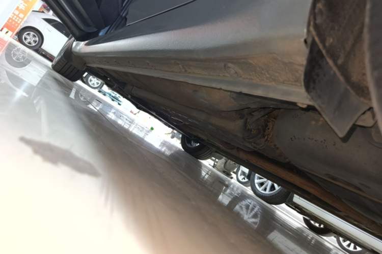Used Hyundai Elantra 2021 1.5L CVT GLX Elite Edition Left Side Sill