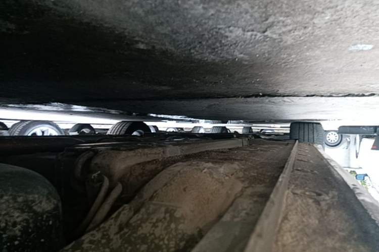 Used Hyundai Elantra 2021 1.5L CVT GLX Elite Edition Left Side Sill