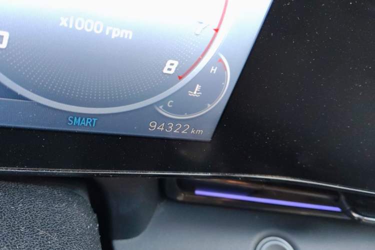 Used Hyundai Elantra 2021 240TGDi DCT TOP Flagship Edition Odometer Close Up