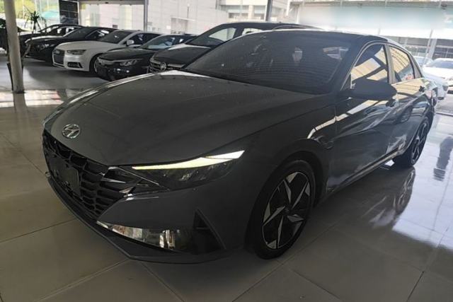 Hyundai Elantra 2021 1.5L CVT LUX Prestige Edition de segunda mano
