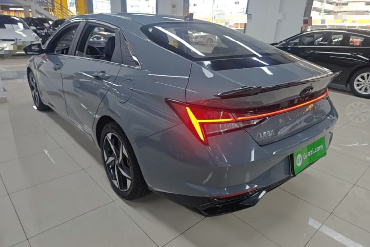 Used Hyundai Elantra 2021 1.5L CVT GLX Elite Edition Rear Left 45 Deg