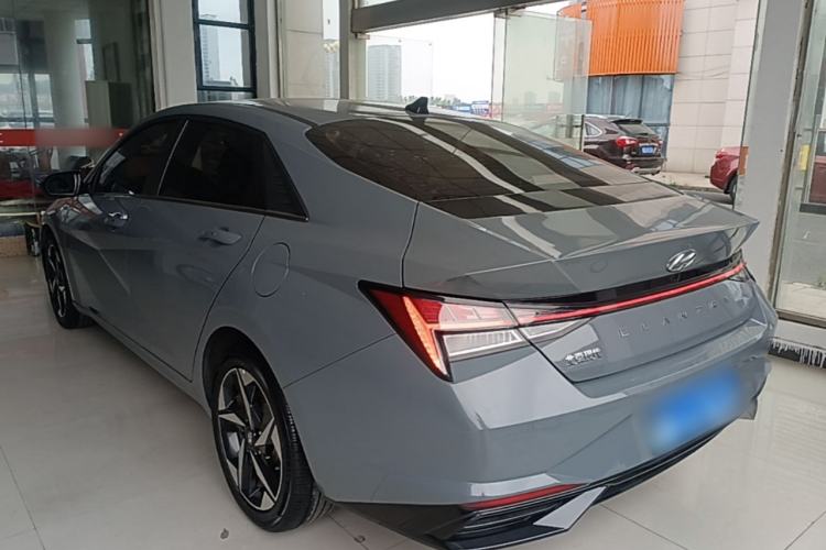 Used Hyundai Elantra 2021 1.5L CVT LUX Prestige Edition Rear Left 45 Deg