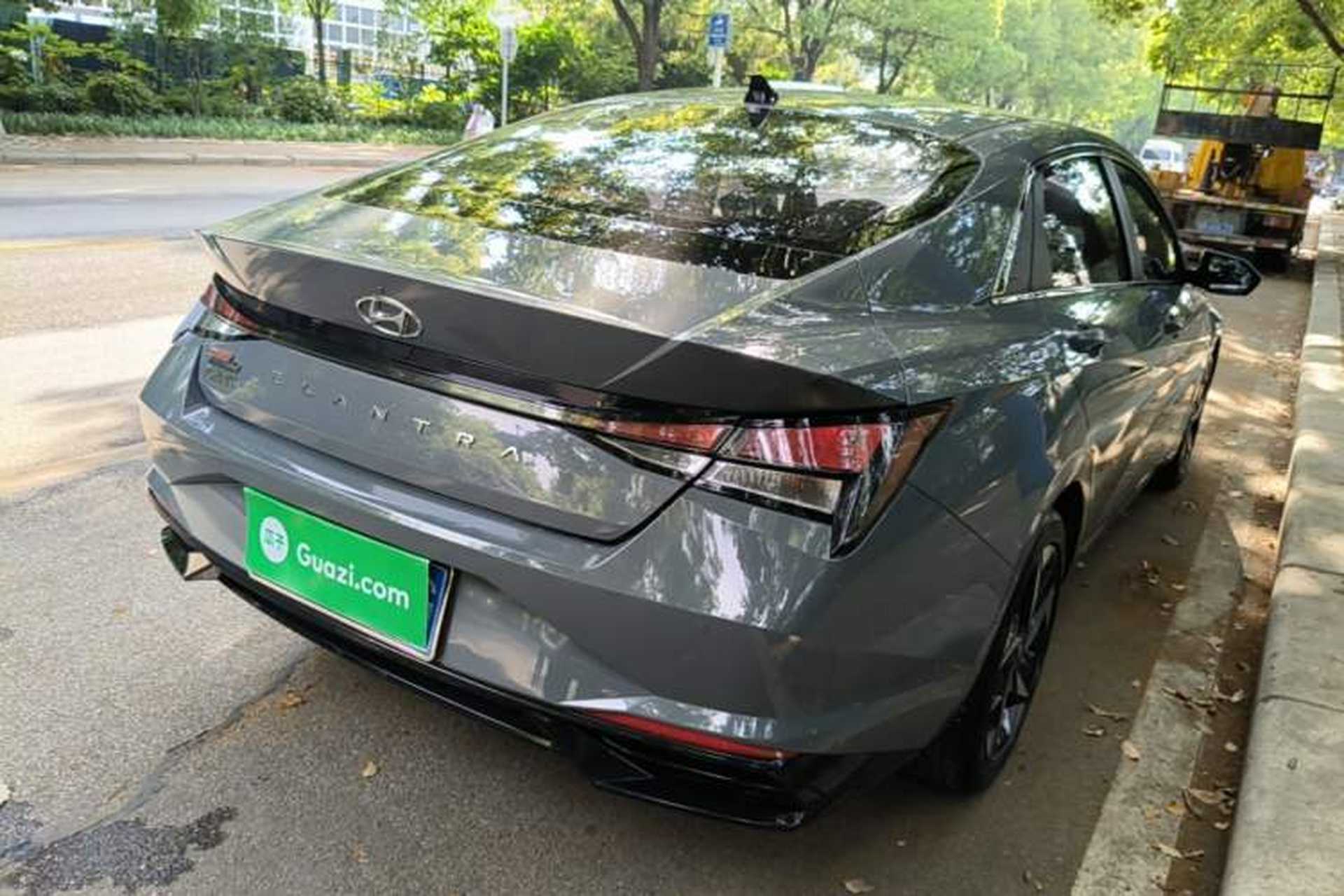 Used Hyundai Elantra 2021 1.5L CVT GLX Elite Edition Rear Right 45 Deg