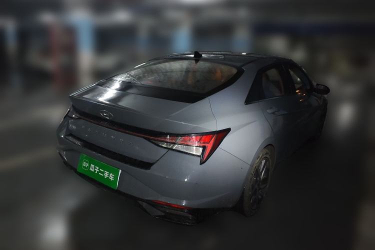Used Hyundai Elantra 2021 1.5L CVT GLX Elite Edition Rear Right 45 Deg