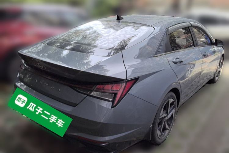 Used Hyundai Elantra 2021 1.5L CVT GLX Elite Edition Rear Right 45 Deg