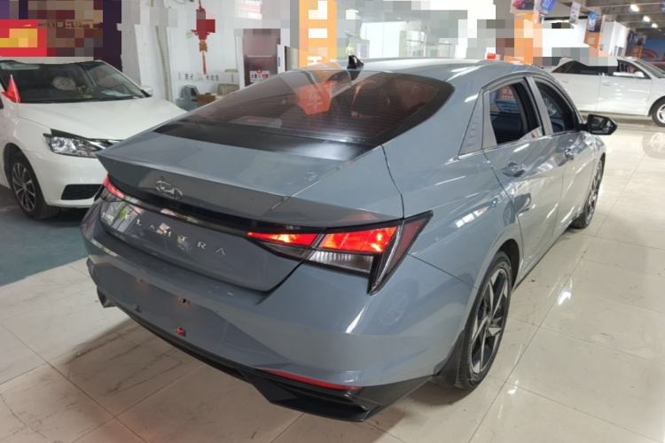Used Hyundai Elantra 2021 1.5L CVT GLX Elite Edition Rear Right 45 Deg