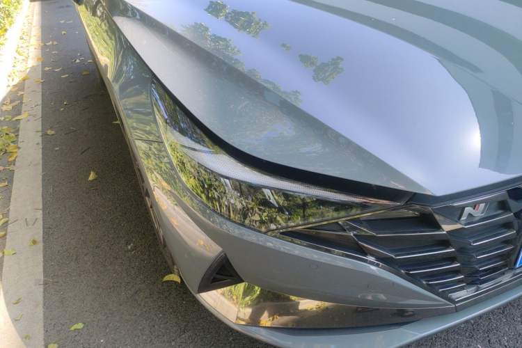 Used Hyundai Elantra 2021 1.5L CVT LUX Prestige Edition Right Front Headlight