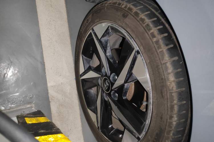 Used Hyundai Elantra 2021 1.5L CVT TOP Flagship Edition Right Front Wheel Hub