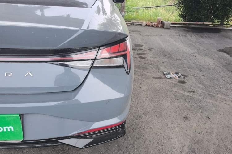 Used Hyundai Elantra 2021 1.5L CVT LUX Prestige Edition Right Rear Taillight