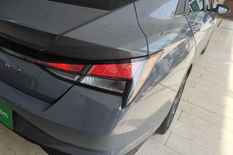 Used Hyundai Elantra 2021 1.5L CVT GLX Elite Edition Right Rear Taillight