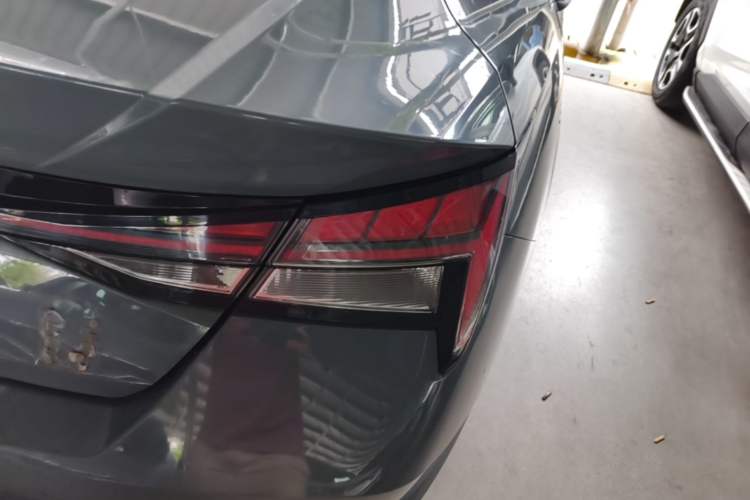 Used Hyundai Elantra 2021 1.5L CVT LUX Prestige Edition Right Rear Taillight
