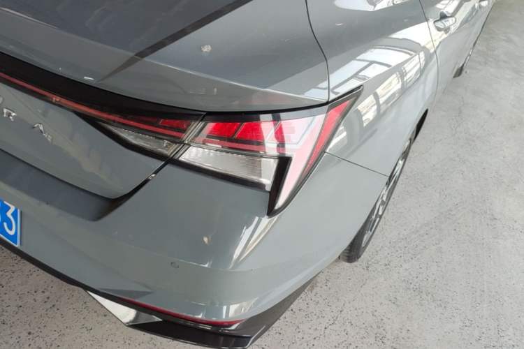 Used Hyundai Elantra 2021 1.5L CVT LUX Prestige Edition Right Rear Taillight