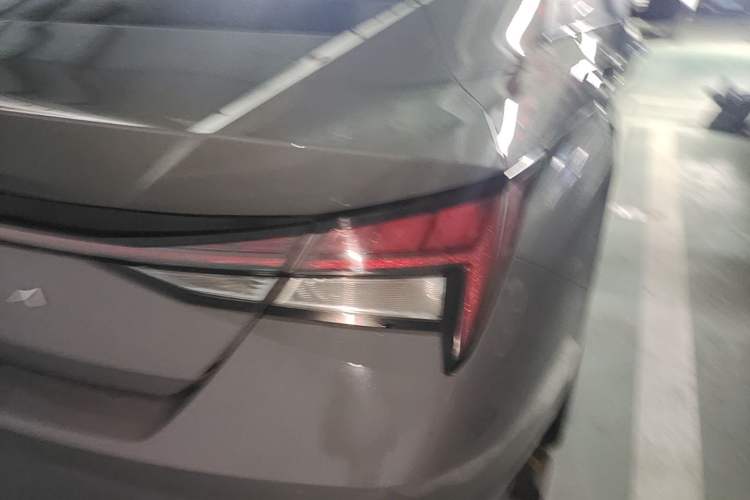 Used Hyundai Elantra 2021 1.5L CVT LUX Prestige Edition Right Rear Taillight