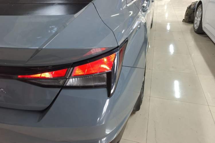 Used Hyundai Elantra 2021 1.5L CVT GLX Elite Edition Right Rear Taillight
