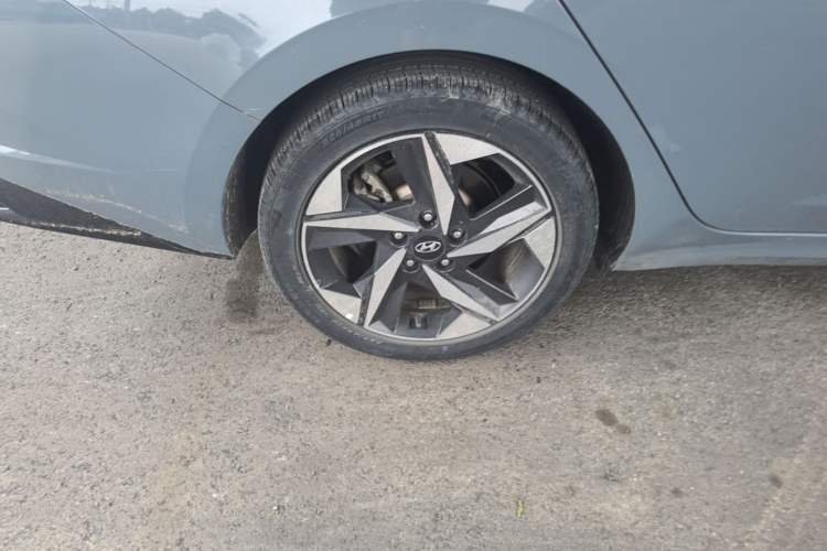 Used Hyundai Elantra 2021 1.5L CVT LUX Prestige Edition Right Rear Wheel Hub