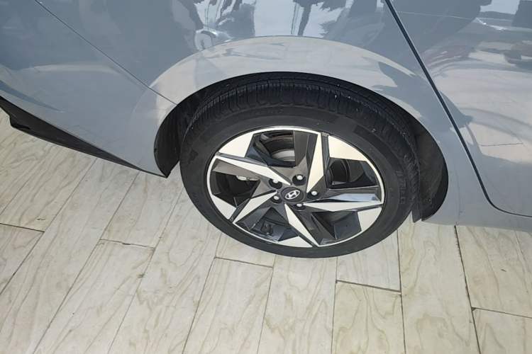 Used Hyundai Elantra 2021 1.5L CVT GLX Elite Edition Right Rear Wheel Hub