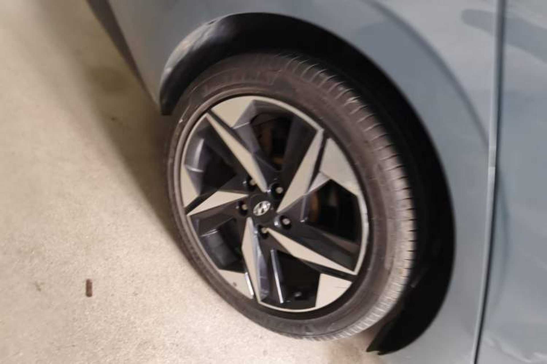 Used Hyundai Elantra 2021 1.5L CVT LUX Prestige Edition Right Rear Wheel Hub