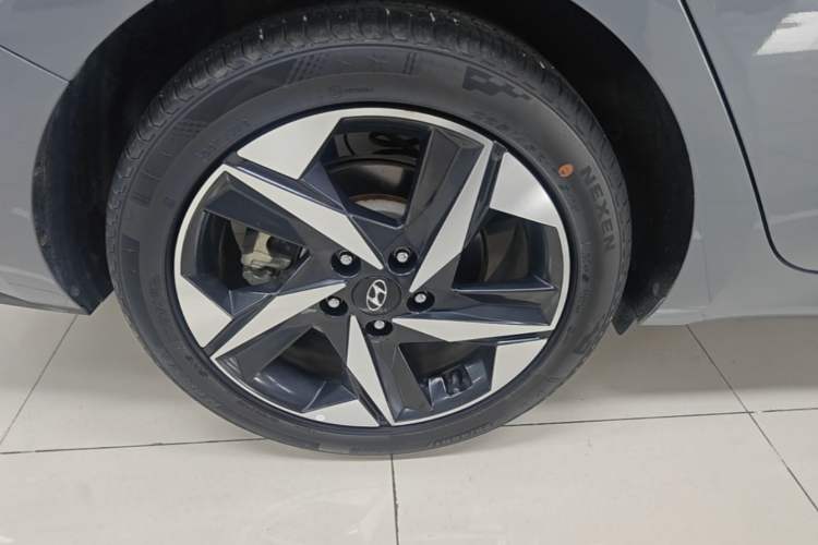 Used Hyundai Elantra 2021 1.5L CVT GLX Elite Edition Right Rear Wheel Hub