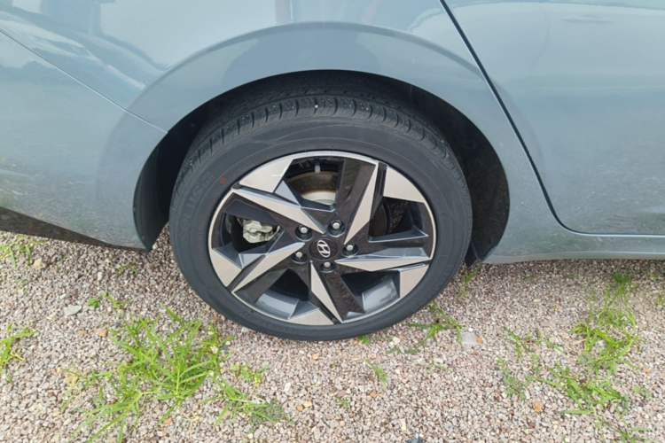 Used Hyundai Elantra 2021 1.5L CVT GLX Elite Edition Right Rear Wheel Hub