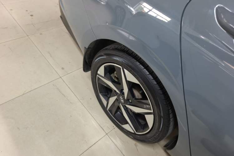 Used Hyundai Elantra 2021 1.5L CVT GLX Elite Edition Right Rear Wheel Hub