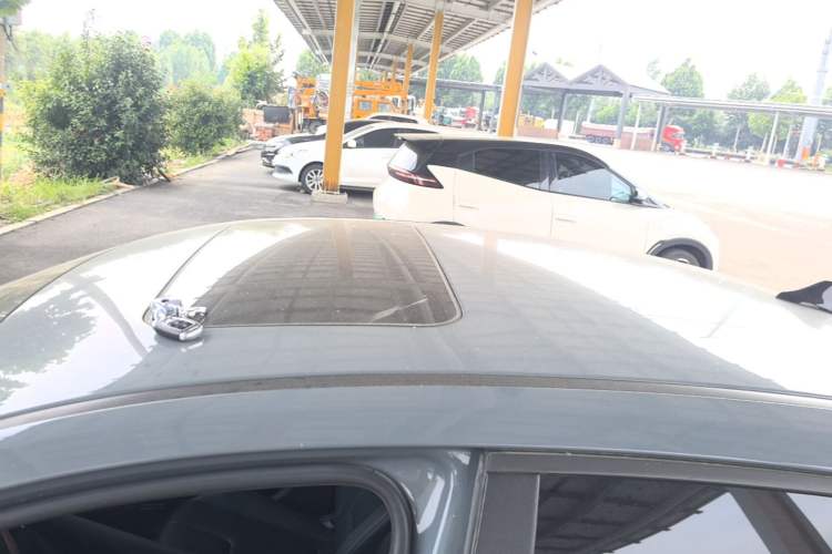 Used Hyundai Elantra 2021 1.5L CVT LUX Prestige Edition Roof