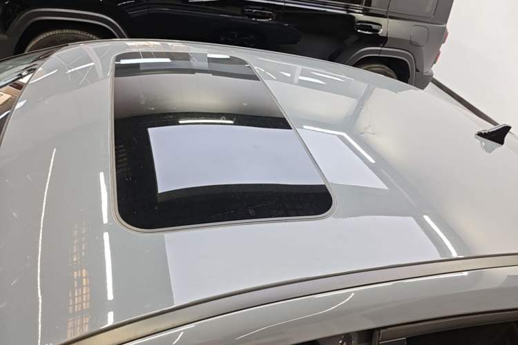 Used Hyundai Elantra 2021 1.5L CVT LUX Prestige Edition Roof