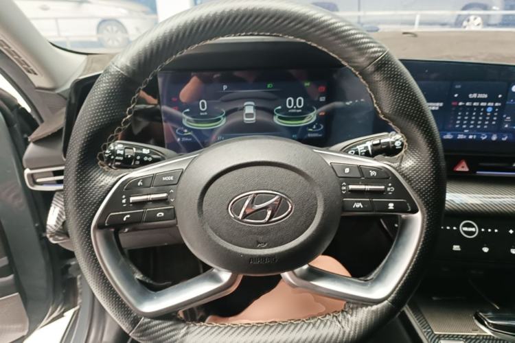 Used Hyundai Elantra 2021 1.5L CVT TOP Flagship Edition Steering Wheel