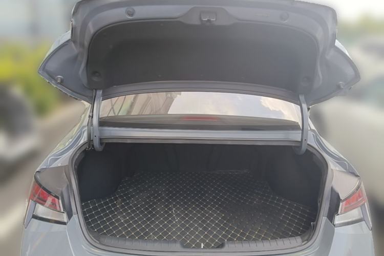 Used Hyundai Elantra 2021 1.5L CVT LUX Prestige Edition Trunk
