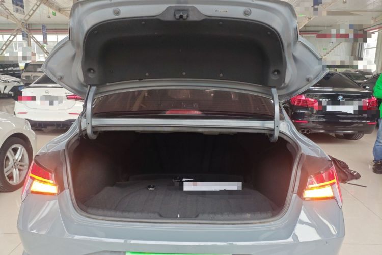 Used Hyundai Elantra 2021 1.5L CVT LUX Prestige Edition Trunk