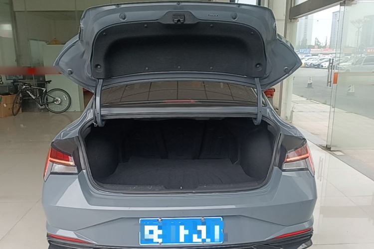 Used Hyundai Elantra 2021 1.5L CVT LUX Prestige Edition Trunk
