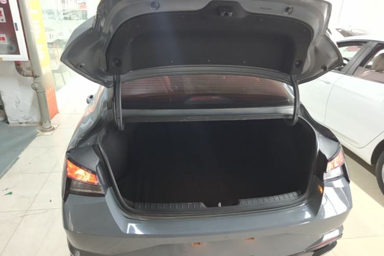 Used Hyundai Elantra 2021 1.5L CVT GLX Elite Edition Trunk