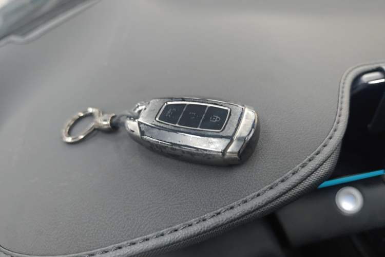 Used Hyundai Elantra 2021 1.5L CVT GLX Elite Edition Vehicle Key