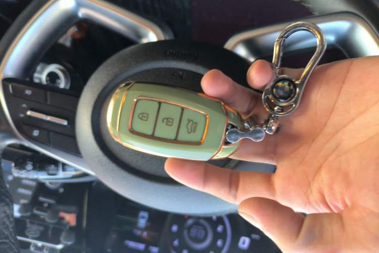 Used Hyundai Elantra 2021 1.5L CVT GLX Elite Edition Vehicle Key