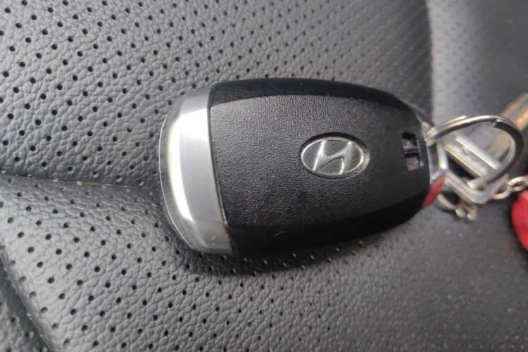 Used Hyundai Elantra 2021 1.5L CVT LUX Prestige Edition Vehicle Key