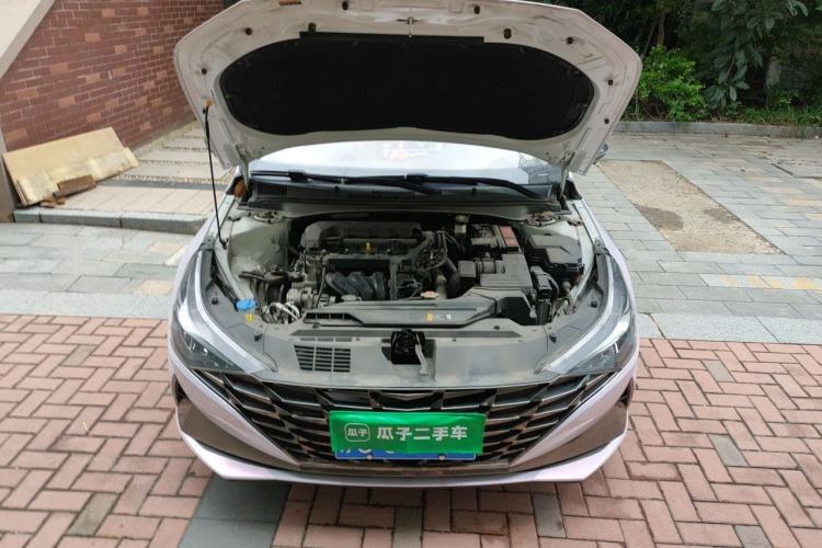 Used Hyundai Elantra 2021 1.5L CVT LUX Prestige Edition Engine Bay